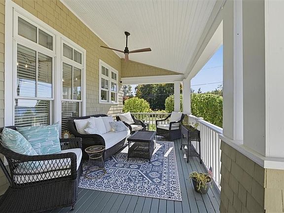 4th image of 504 Seaside Dr