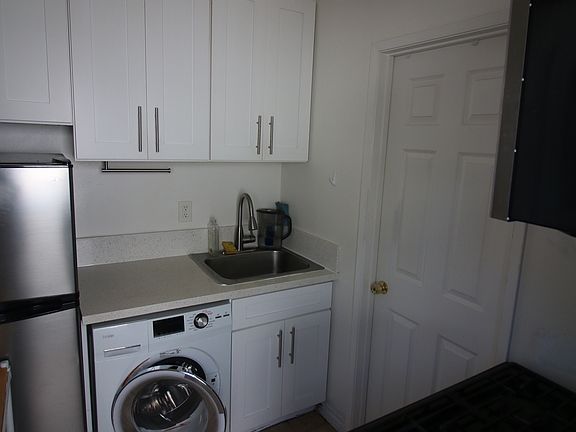 5th image of 6002 Dovetail Dr #2