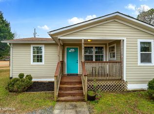 950 Harrison Creek Rd, Rocky Point, NC 28457