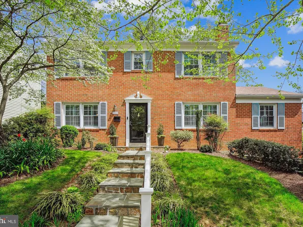 10803 McComas Ct, Kensington, MD 20895