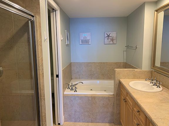 4th image of 5 Portofino Dr Suite 1605