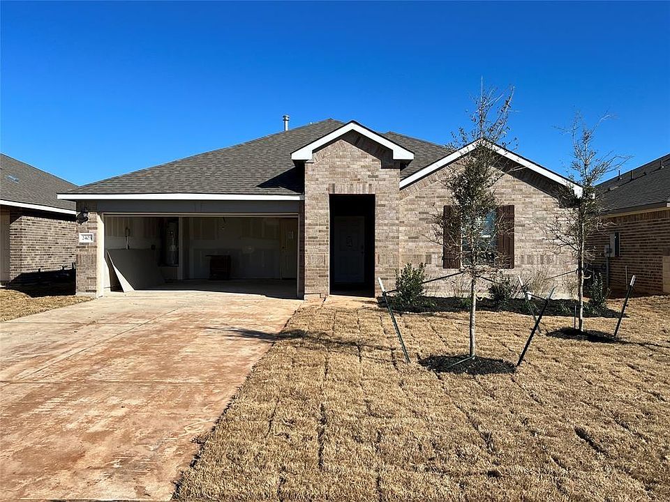 1st image of 2503 River Way