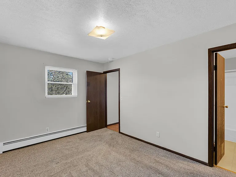 205 W Shelbourne Dr — Photo 9