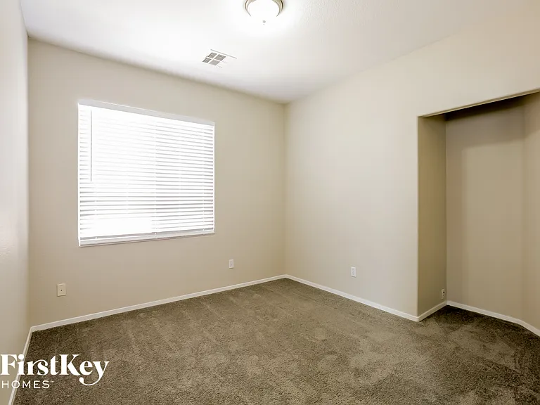 6339 Hamilton Grove Ave — Photo 12
