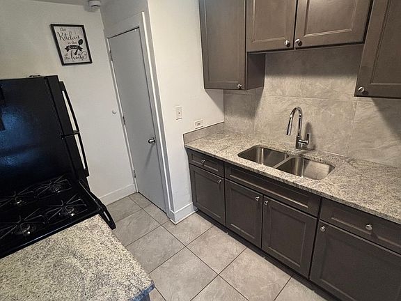 3rd image of 2007 S 25th Ave