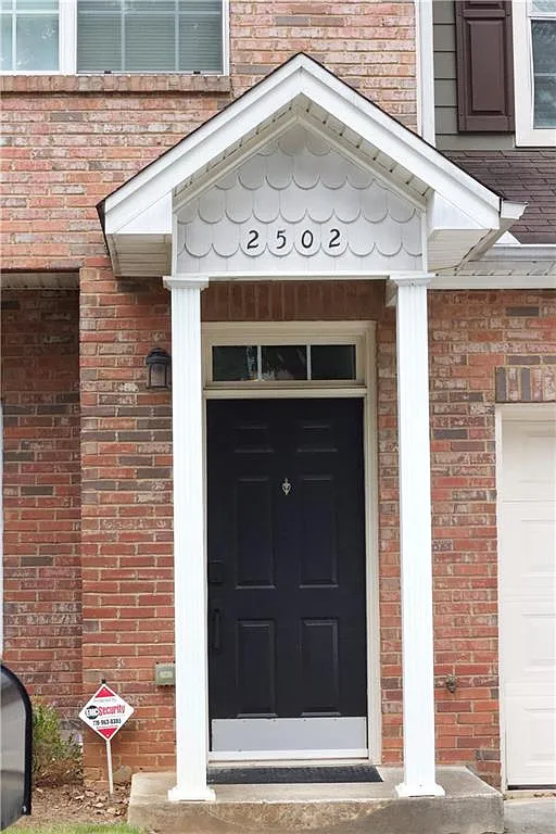 3 bed, 2.5 bath, 1712 sqft, $2,350 — Photo 4