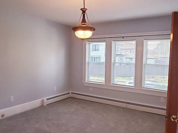 5th image of 398-400 Bedford St #1
