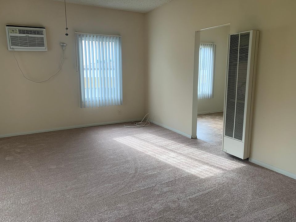 1st image of 515 E Valencia Ave #10