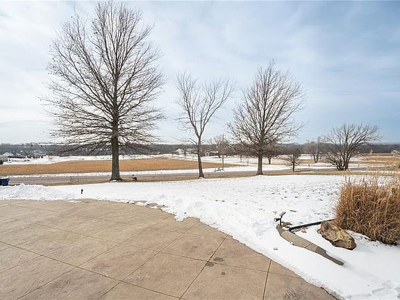 4th image of 17492 Evans Rd