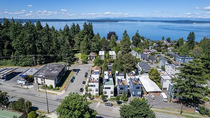 7331 Fauntleroy Way SW — Photo 53
