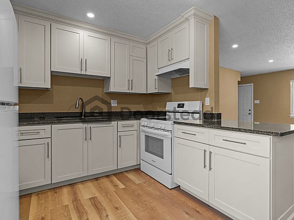 3rd image of 9400 Montrose Ct APT 14