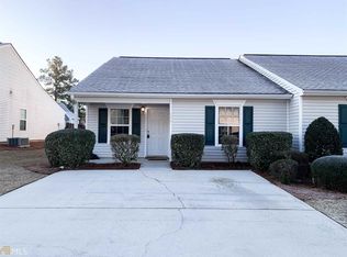 1718 Summerwoods Ln, Griffin, GA 30224