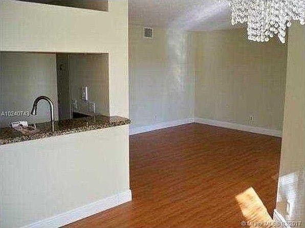 2nd image of 957 Coral Club Dr #957