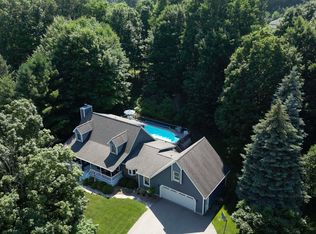 9770 E Valley Hills Dr, Traverse City, MI 49684
