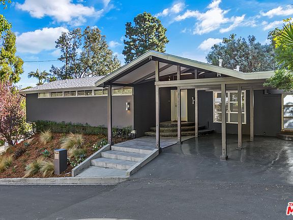 2nd image of 8888 Sunset Crest Pl