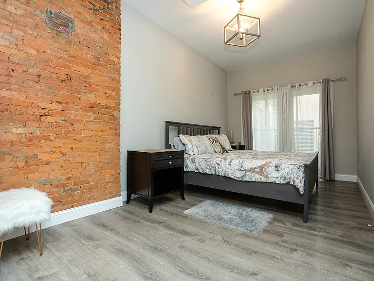 627 Main St #3 — Photo 21