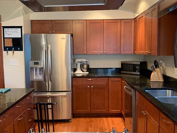 4th image of 3316 Hunsinger Ln