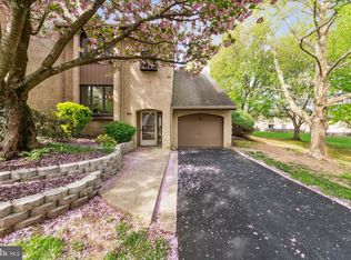 70 Golf Club Dr, Langhorne, PA