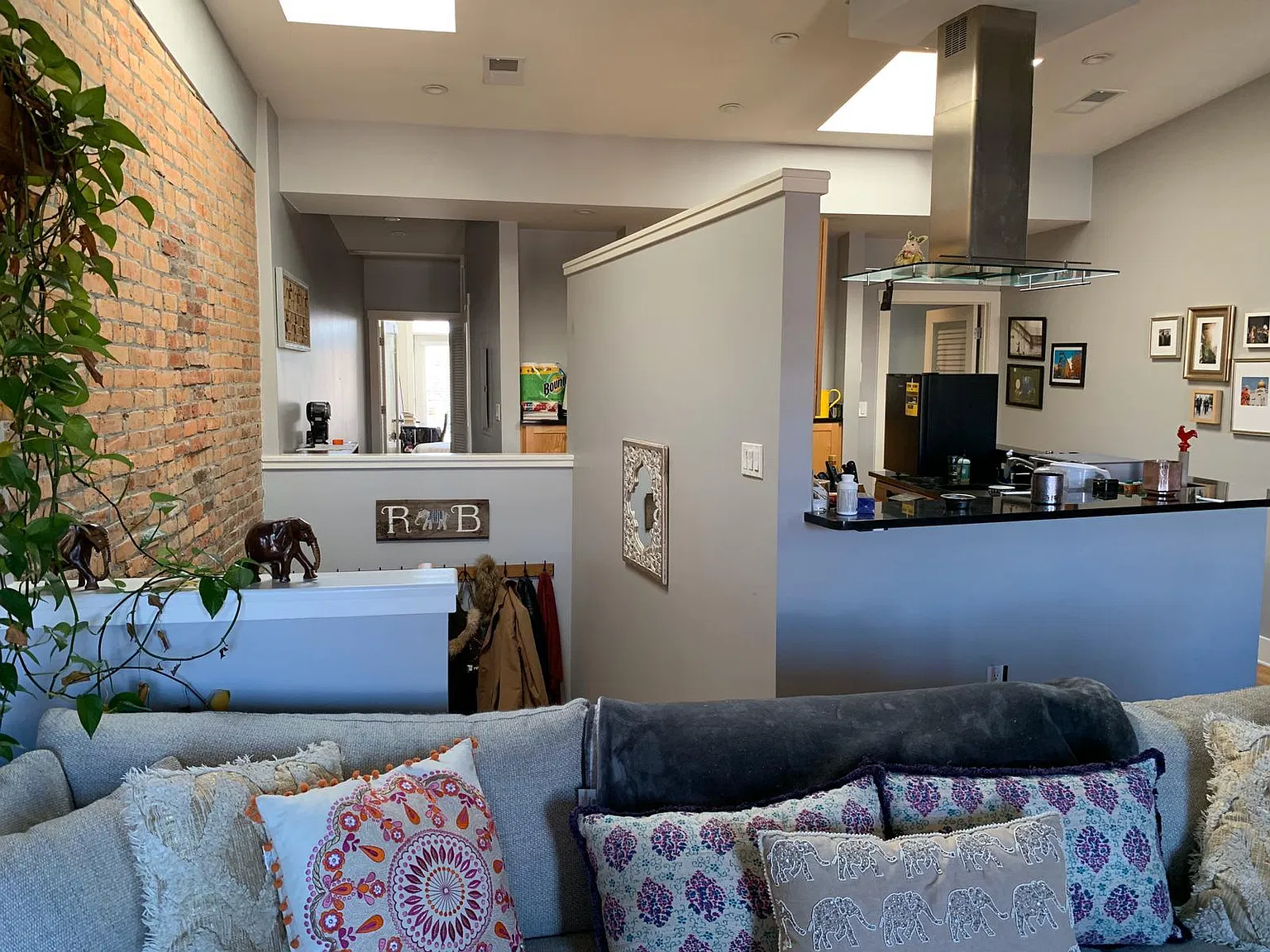 2 bed, 1000 sqft, $4,300 — Photo 4