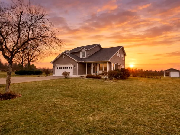 6368 Dar Ln, North East, PA 16428