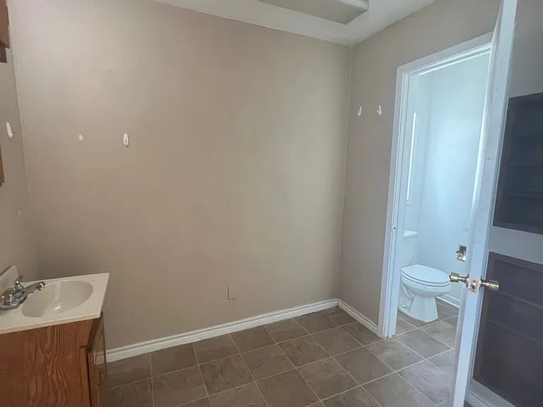 3501 Live Oak Ave — Photo 9