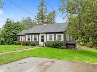 19 Dudley Oxford Rd, Dudley, MA 01571