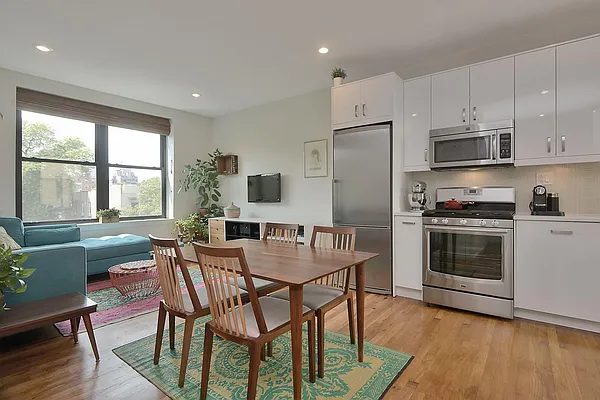 Sold by Keller Williams Realty Empire | media 5