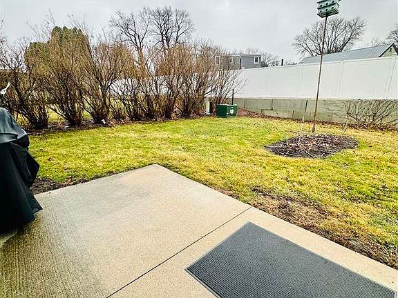 3rd image of 500 10th St S