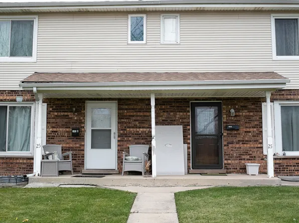 25 S La Londe Ave APT 102A, Addison, IL 60101