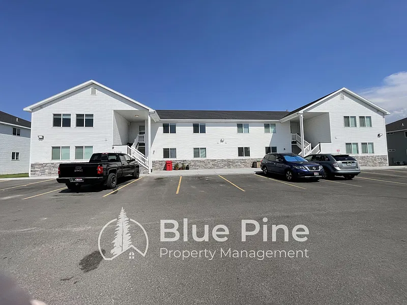 3570 Colt Cir #7