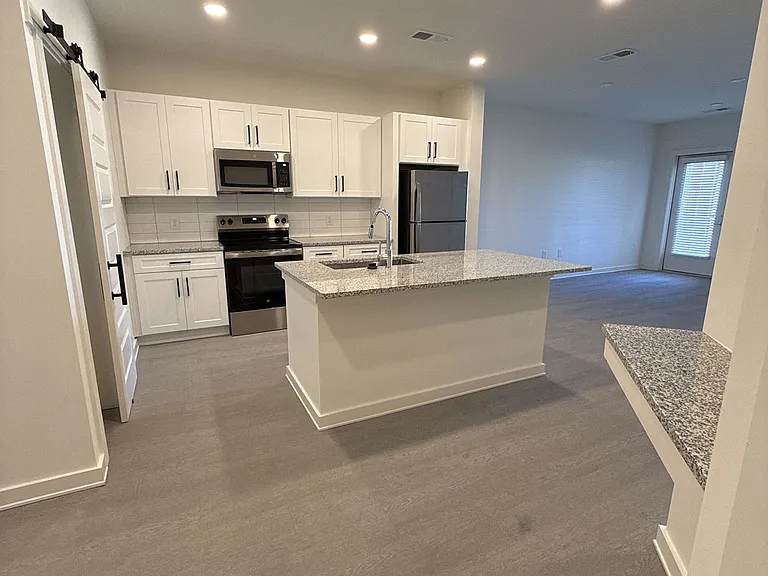The Remy Apartments at LaGrange — Photo 80