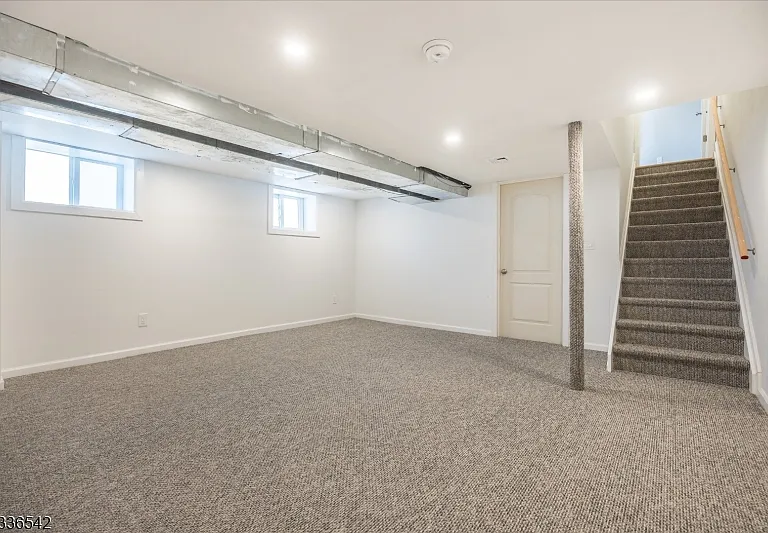 132 N Fullerton Ave — Photo 23