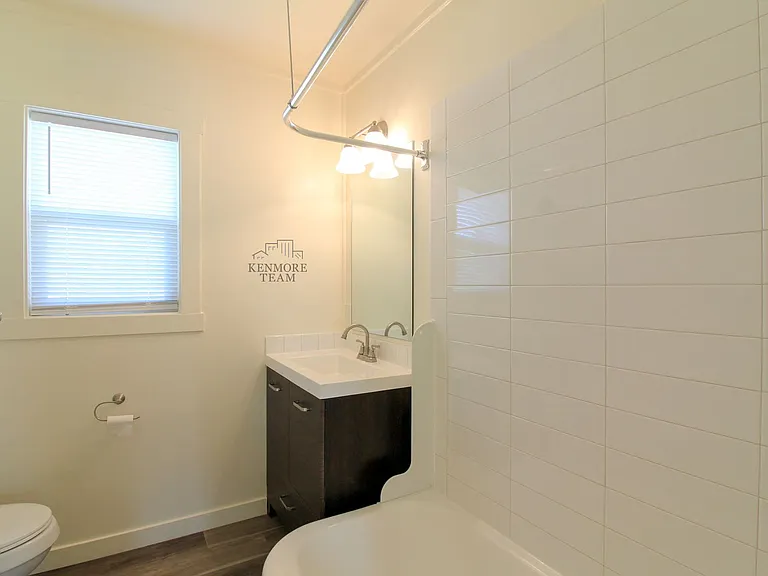 706 Benham St — Photo 10