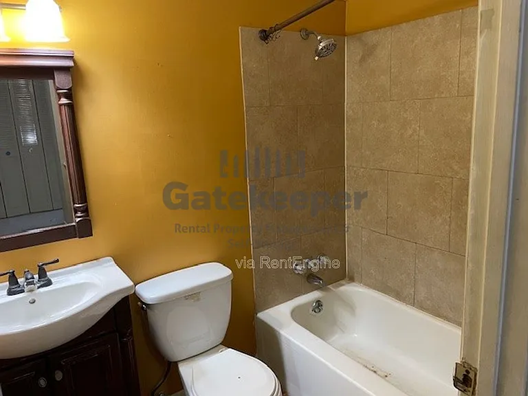 102 Cypress Ct — Photo 9