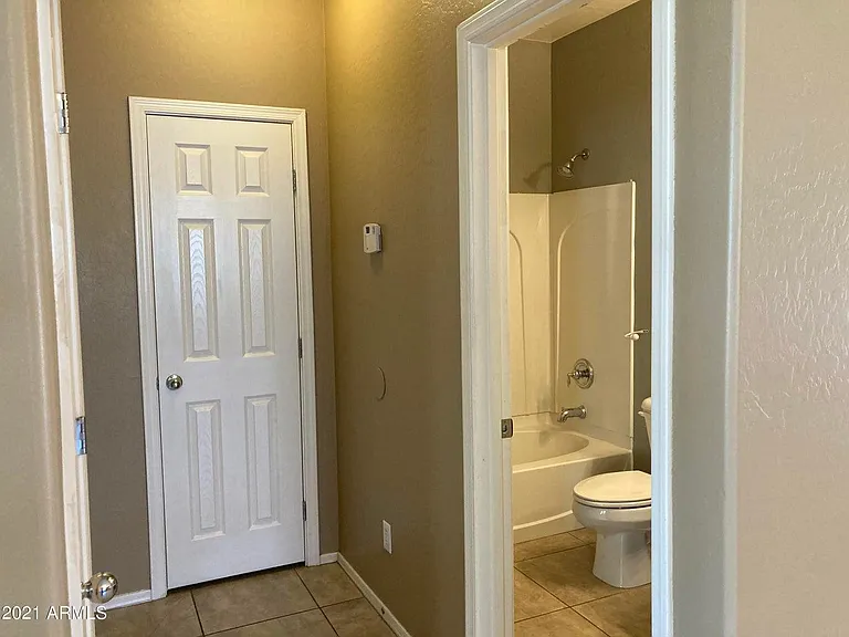 4957 S Stonecreek Blvd — Photo 8