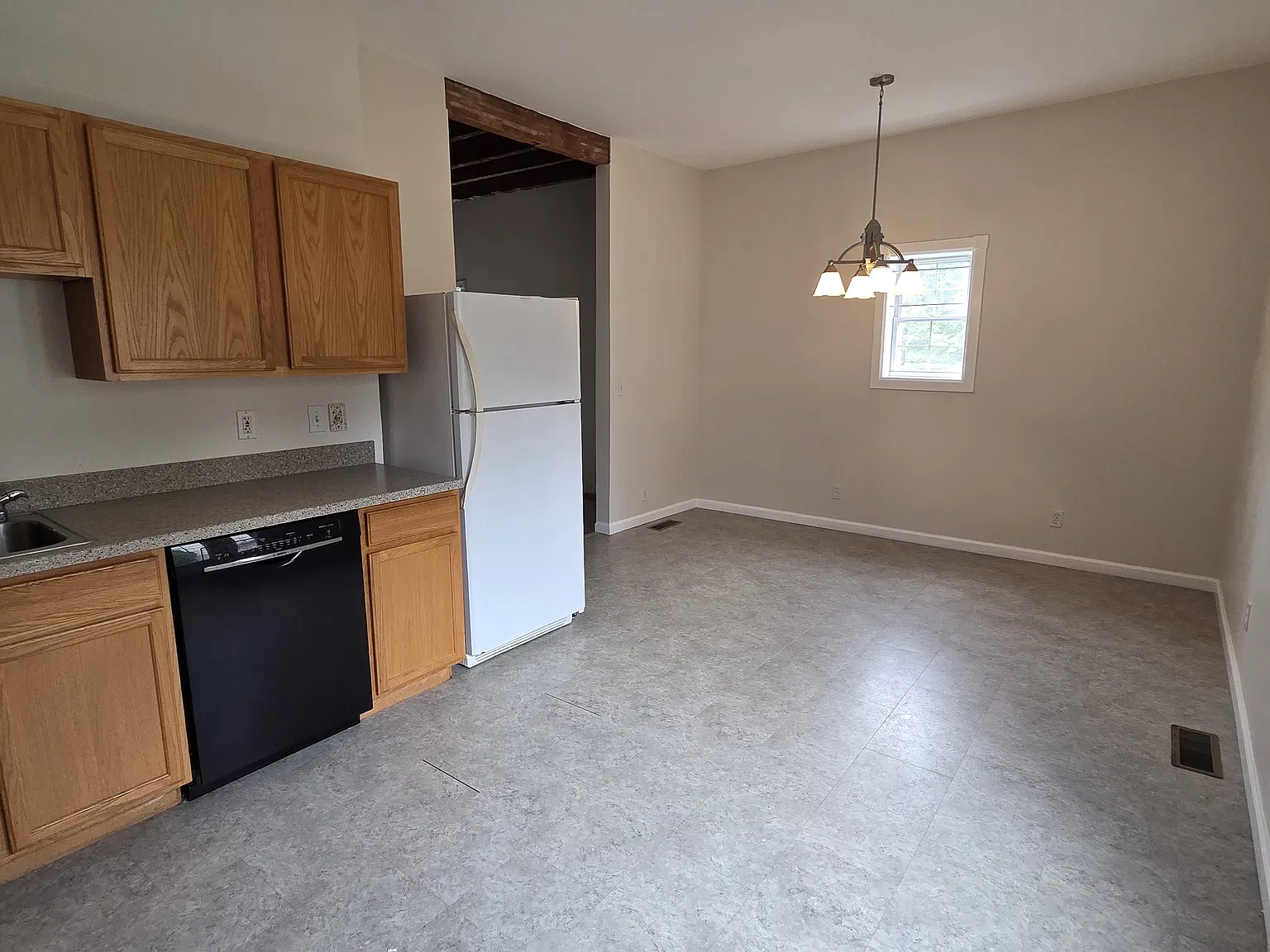 1-18 Willow Way — Photo 2