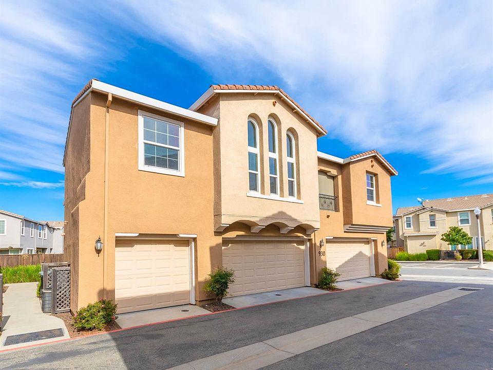 1st image of 930 Sierra View Cir Unit 1
