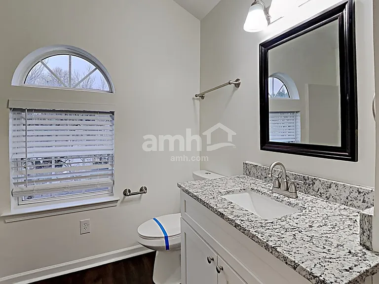 13929 Hatton Cross Dr — Photo 16