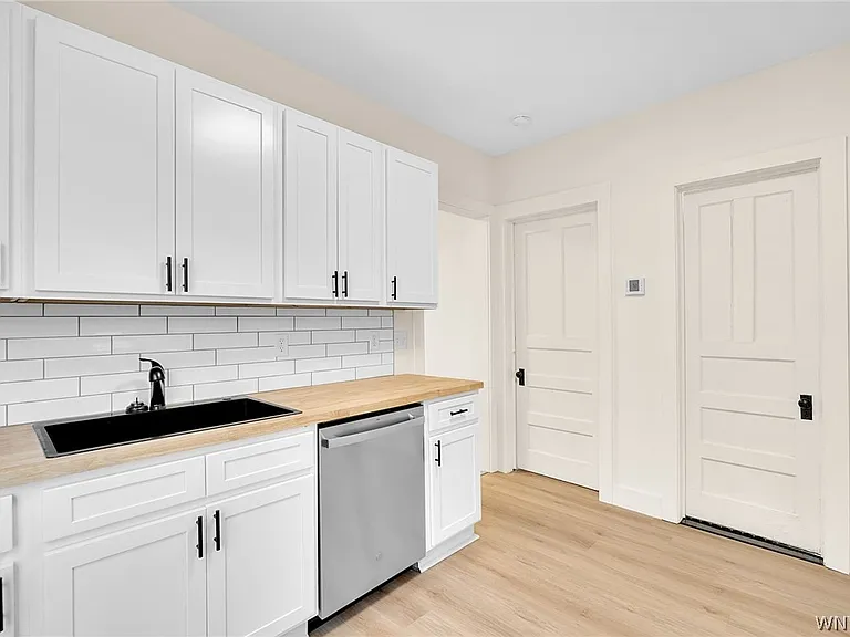 2206 Main St #1 — Photo 20