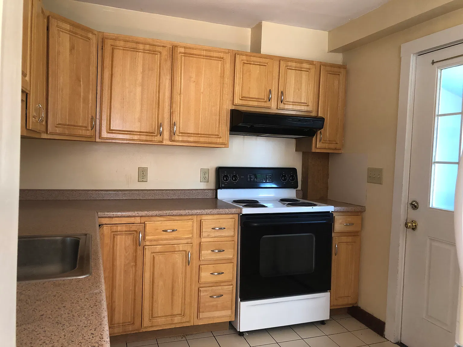 3 bed, 2.5 bath, $2,800 — Photo 3