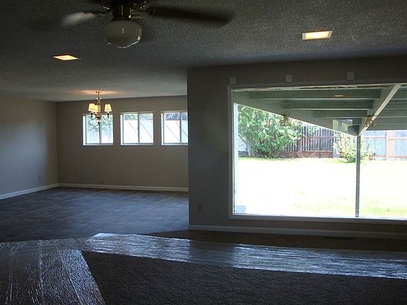 3rd image of 340 N 2nd E