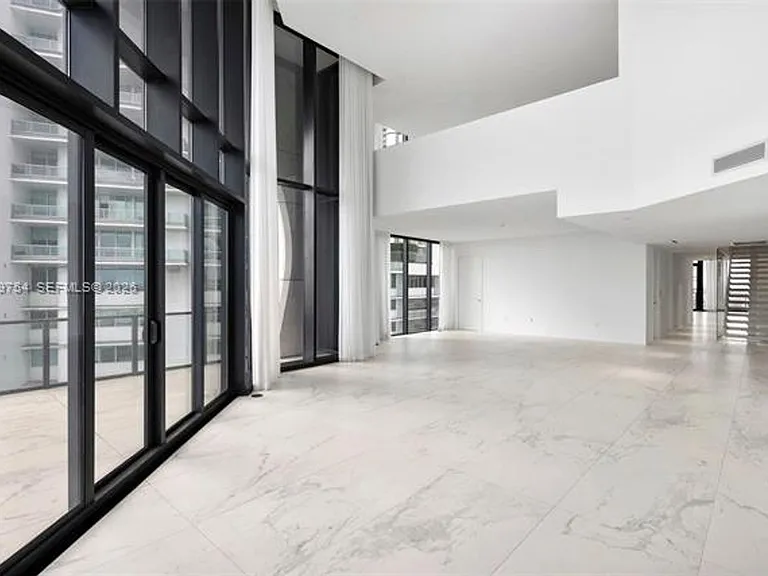 1000 Biscayne Blvd #1201 — Photo 14