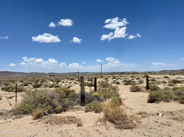 1970 Banner Ave, Silver Springs, NV 89429