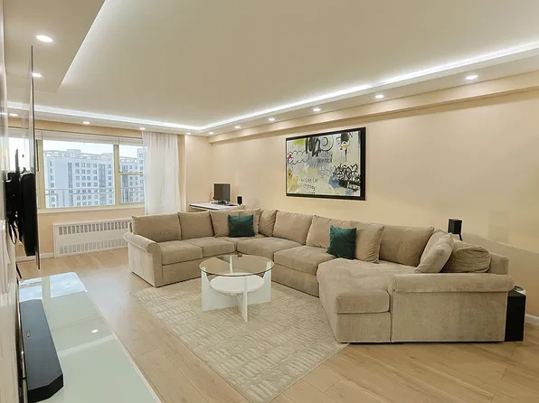 2930 W 5th St APT 22O, Brooklyn, NY 11224