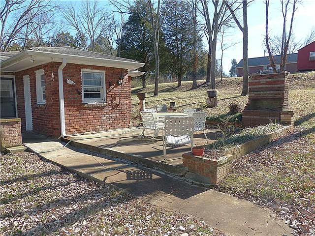 2nd image of 120 Rice Rd