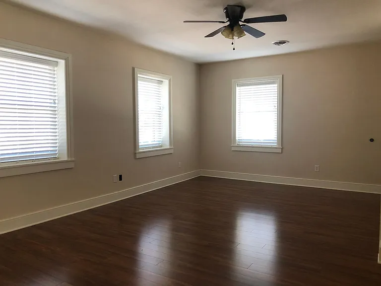 48 N Walnut St #2 — Photo 3