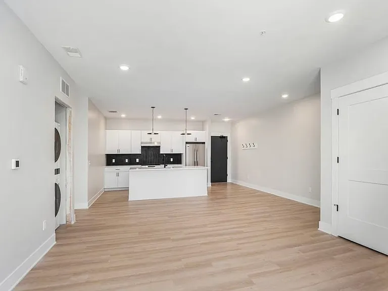 3234 Prospect St #305 — Photo 2