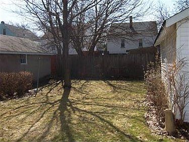 4th image of 551 Wilbur Ave