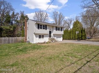 277 Lower Newtown Rd, Waterford, NY 12188