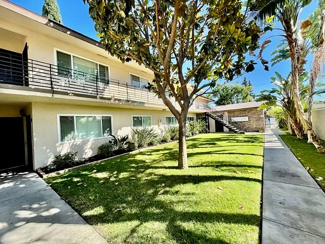 12437 Harris Ave #A8 — Photo 8